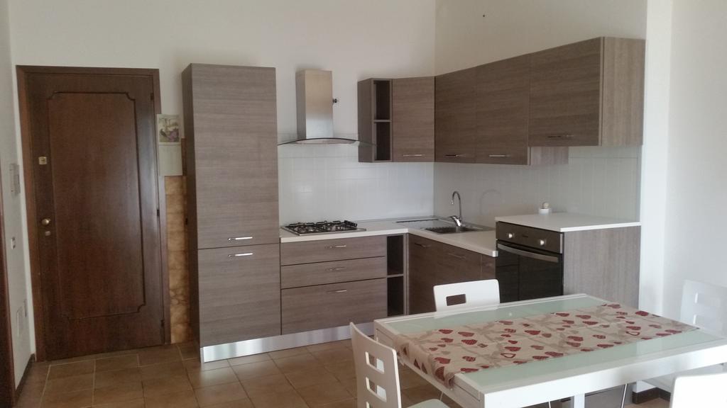 Appartamento Dellea Luino Kültér fotó
