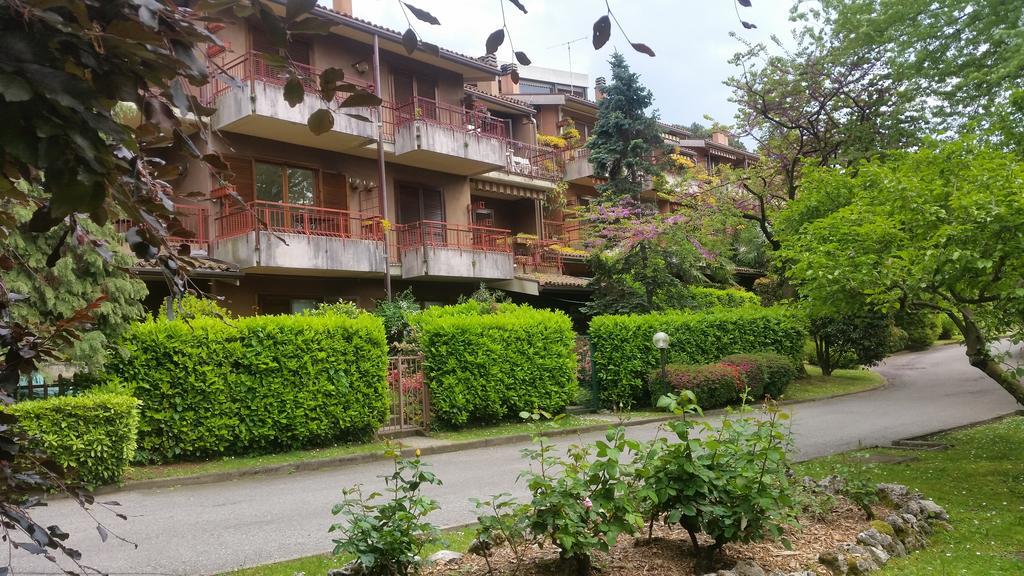 Appartamento Dellea Luino Kültér fotó